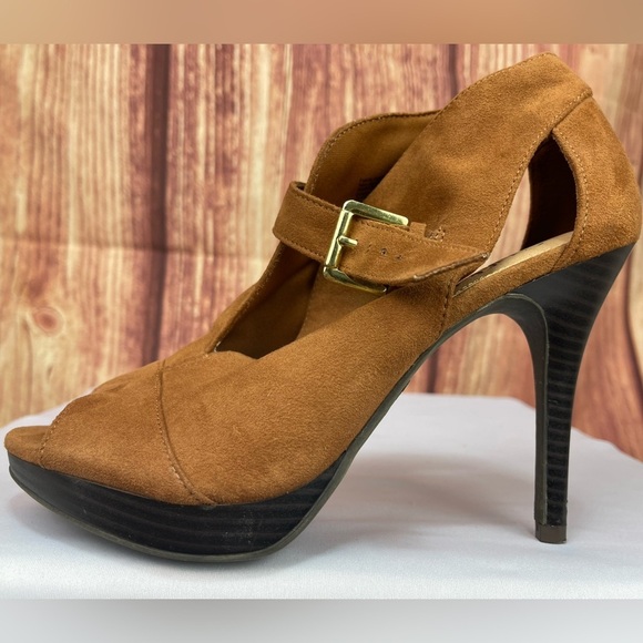 Brash brown faux suede like, buckle, open toe, platform, high heels size 7 - Picture 9 of 17